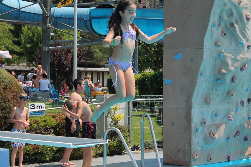 Village Camps International Summer Camp Leysin, Switzerland 2025-08-09 https://www.villagecamps.com/journals_admin/images/682-1-pool day (52).jpg